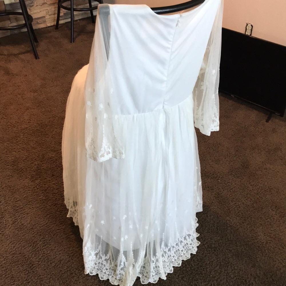 White cocktail lace wedding dress from Torrid